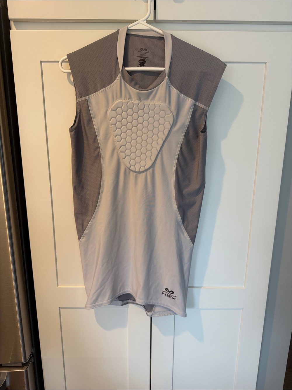 Men’s small Mcdavid Sleeveless sternum shirt
